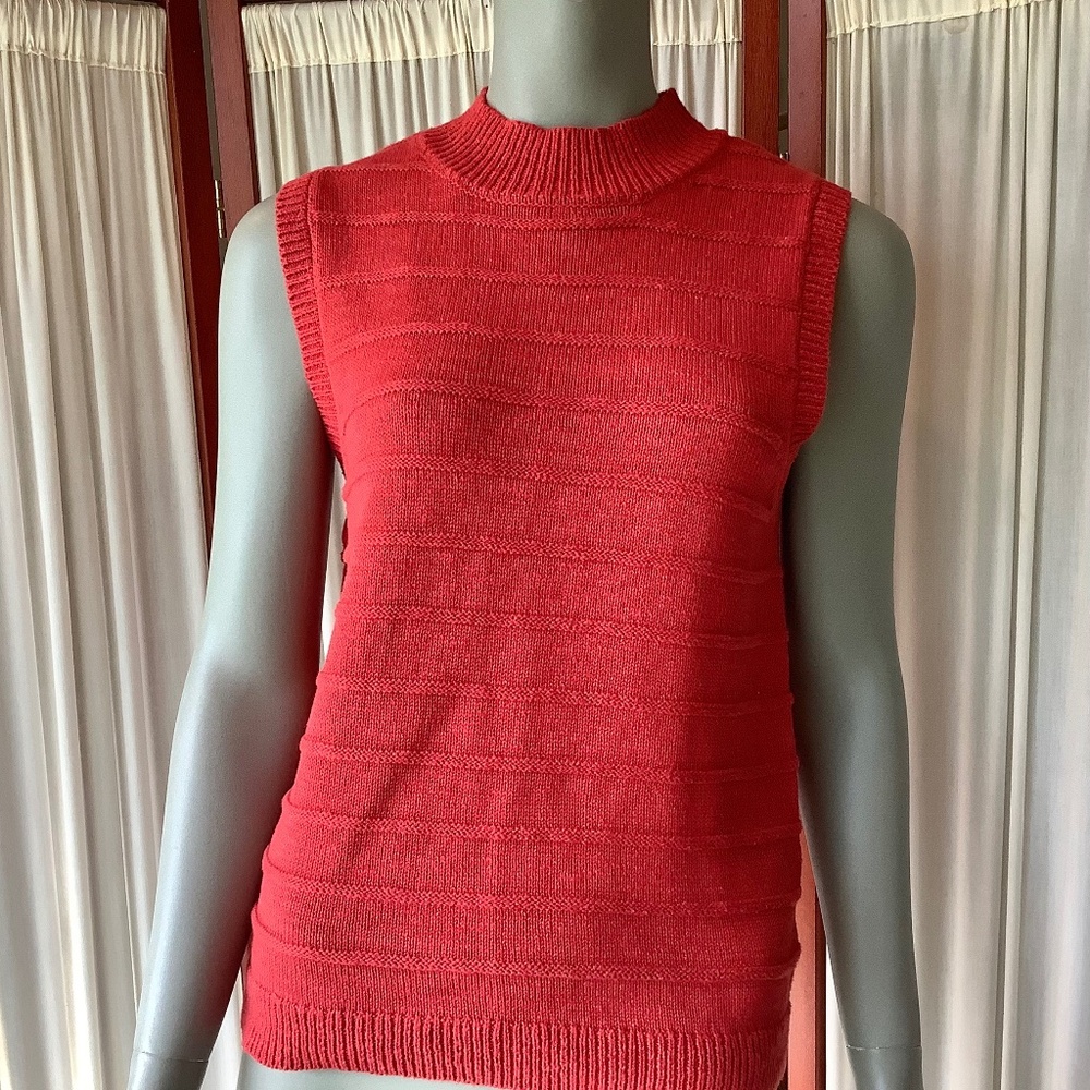 Sanctuary Sleeveless Knit Shell Tank Rich Rust Color Size Medium